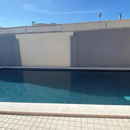 Baleia Atlantic - Piscina Affittacamere Santa Cruz (Oeste)