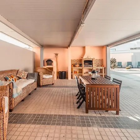 Guest house Baleia Atlantic - 5 Bedroom With Pool *